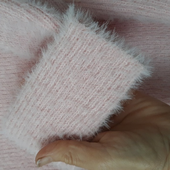NOBO Pastel Pink Fuzzy Pullover Sweater Soft Cozy NWOT Rhinestones Hearts sz S - Picture 3 of 8